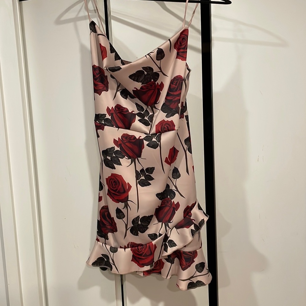 Pretty Little Thing dress